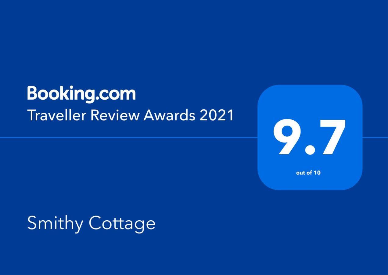 Smithy Cottage Berriew Екстериор снимка